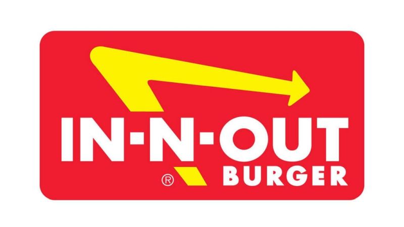 Imagen que muestra el logo de In-N-Out Burger atravesandole una flecha que gira a otra dirección