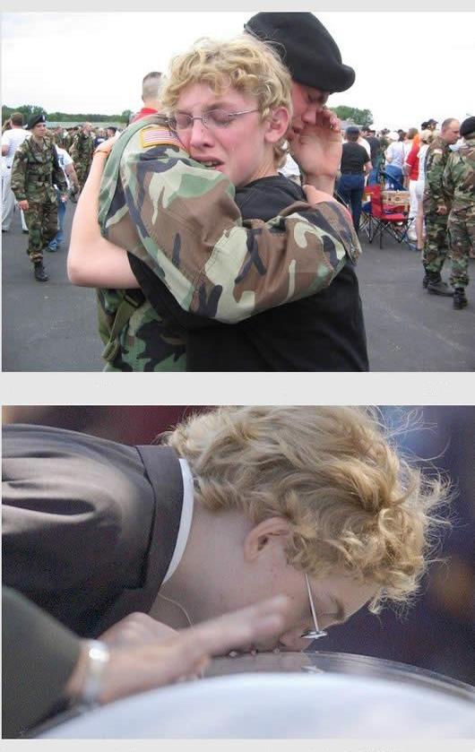 En la primera foto hay dos personas abrazandose una con un traje de militar y la otra es una persona mona de gafas y camisa negra; en la segunda foto se muestra la persona mona dandole un beso a un instrumento musical