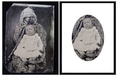 Tenemos un niño rubio vestido de blanco entre dormido aparece en dos fotos encima de una linda colcha