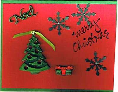 Targetas de navidad rojas con  un arbol y estrella y la palabra noel y una peq ueña canasta de regalo y la palbra merry christmas