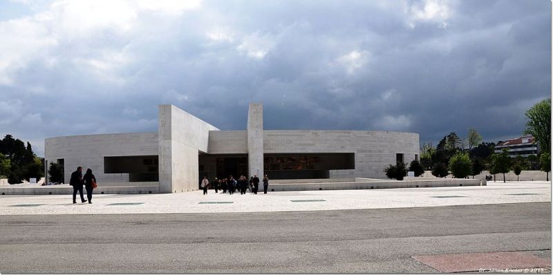 La iglesia desde afuera