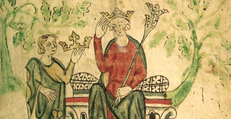 Dos personas poniendose unas coronas