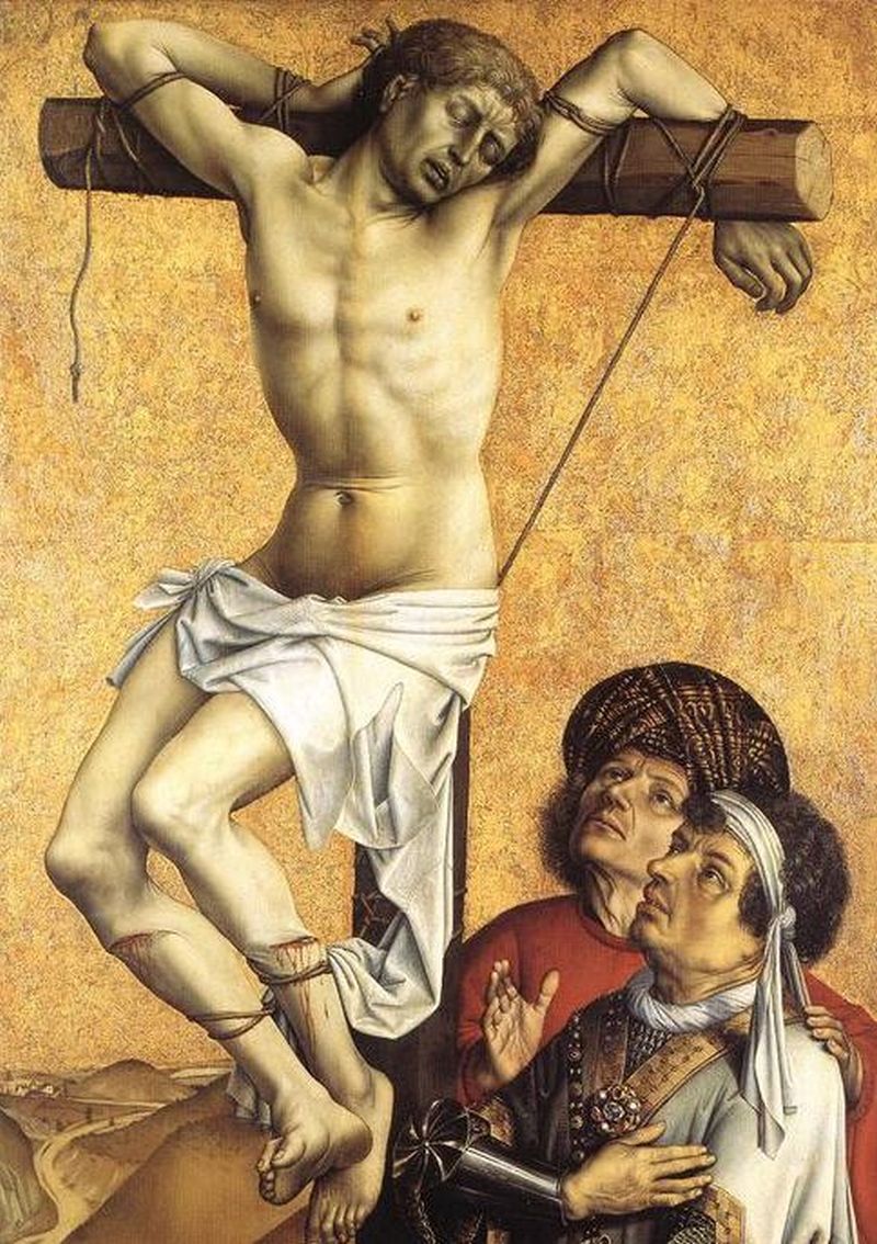 Un hombre en una cruz