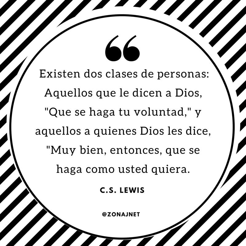 Vemos un cuadro en linias negras y blancas y una circuferencia como fondo con el mensaje en letras negras