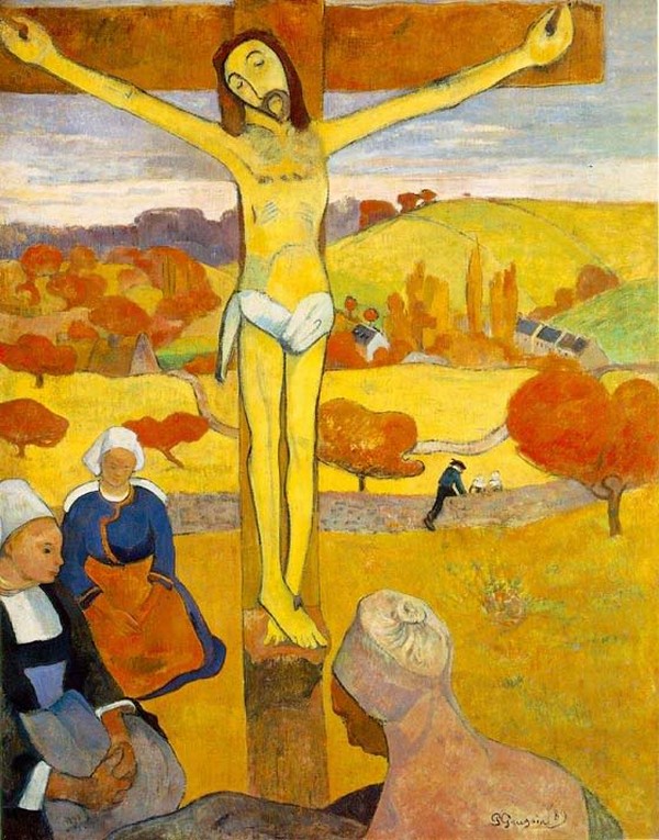  jesús en la cruz  pintado en color amarillo y a tres personas debajo de la cruz